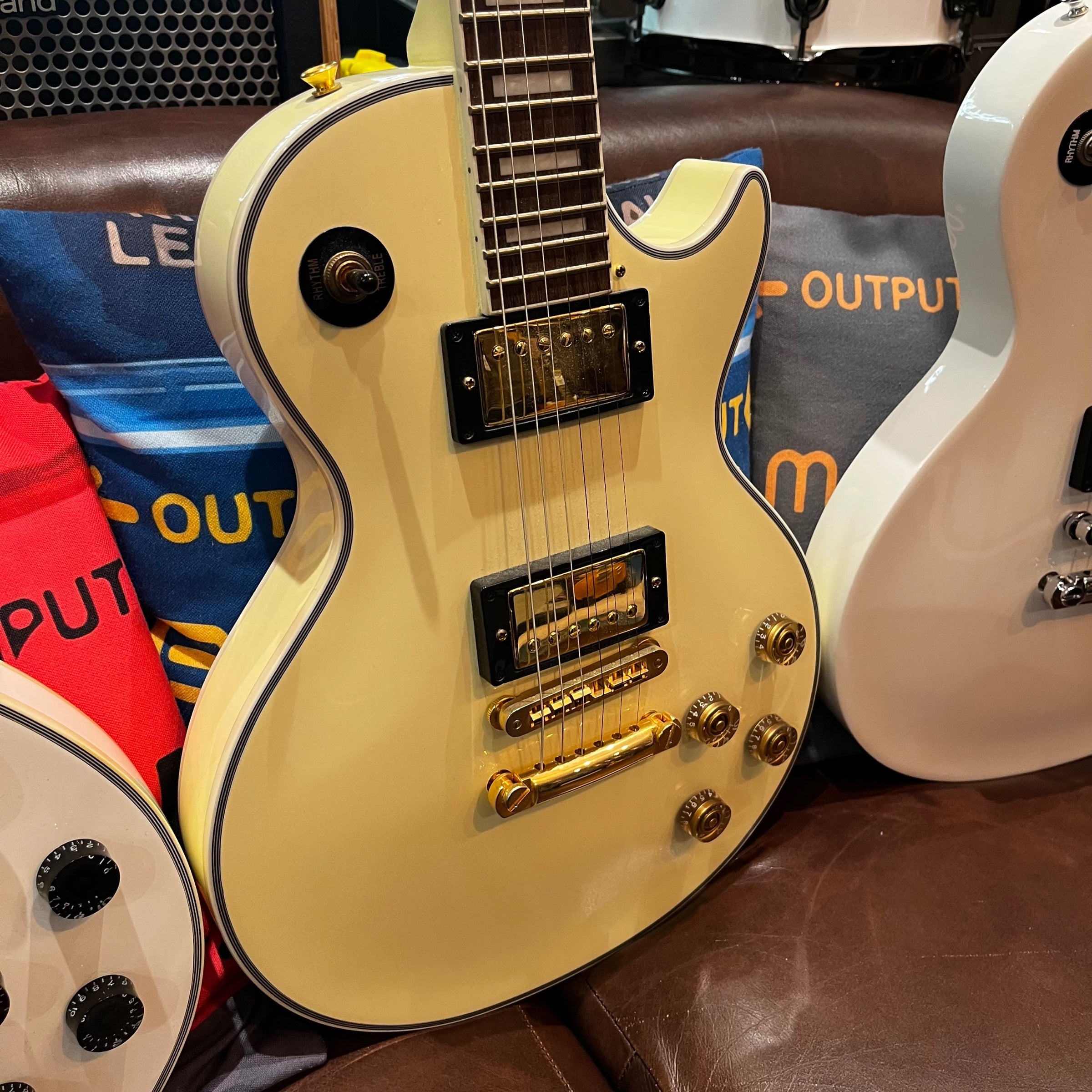 Burny RLC-60 Les Paul Custom Cream White - All the way from Japan